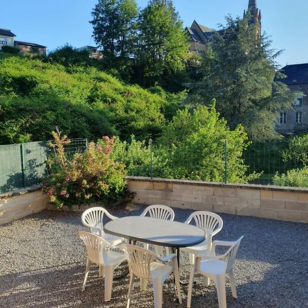 Gite Des Jardiniers Fumay Habitación foto